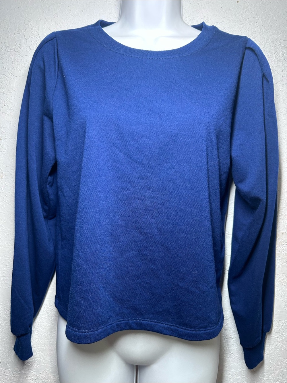 Banana republic women’s, XS, Classic Crewneck Pullover Sweatshirt in Royal Blue